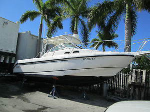 1999 Boston Whaler 285 Conquest