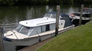 1973 Seamaster 23 Motor Cruiser Safety Cert to April 2020