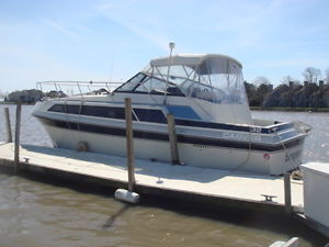 1987 Carver Boats Montego