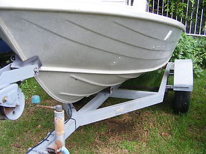 SAVAGE 11'  ALUMINIUM TINNY NOT QUINTREX  REGISTERED TRAILER & MOTOR CHEAP
