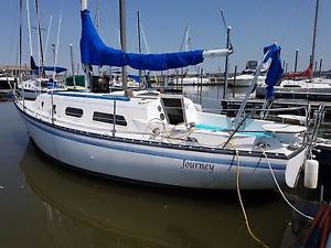 1979 Hunter Cherubini - 27' Sailboat - Nice Shape!!