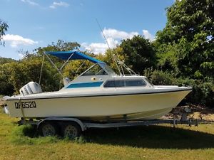 Half cabin Savage Surveyor 5.8mtr boat