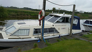 Sterling Sabre 28ft Motor cruiser boat