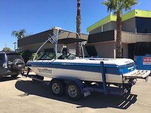 1995 malibu sunsetter ski/wake boat.   like  mastercraft tige centurion nautique