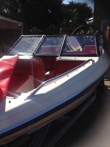 Sunbird 16ft speed boat bow rider