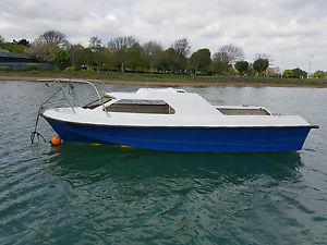 shetland 535 cabin boat and outboard