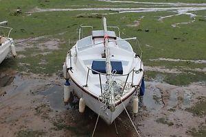 Sailing Boat, Yacht Caprice 19 Foot GRP Bilge Keel Yacht Robert Tucker