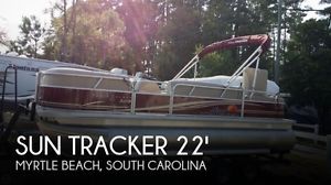 2014 Sun Tracker Party Barge 22 XP3