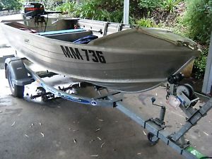 Quintrex 370 Dart aluminium dingy- 15 mercury
