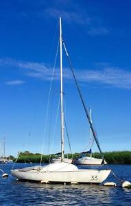Sailing boat Yeoman Kinsman 21ft open retractable keel trailer sailer