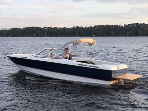 2004 Bayliner 215