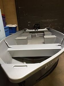 boat  2013 Alumacraft V-14 with  20HP Tohatsu moter  plus 2012 EZ Loader Trailer