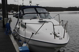 Sealine S24 Sports Cruiser, speedboat, motor boat, power boat.