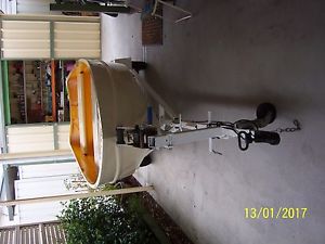 Aluminium runabout 3.5m (11.5ft) Hawker De Havilland "Topper" & trailer