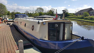 wide beam 50ft cruiser stern sold below market value.