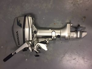 Hond 5hp 4 Stroke Outboard Engine