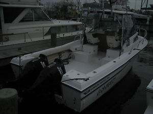 1988 Grady White 25 ft Trophy Pro w/ 2005 Suzuki 140 4-Strokes