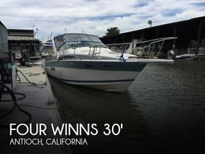 1989 Four Winns Vista 315 Used