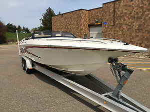 1997 27' Fountain Fever Nice Original Condition