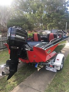 Glastron v156 custom fishing boat