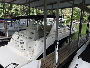 2005 Rinker 342 Fiesta Vee