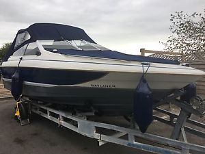 Bayliner capri bowrider boat