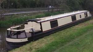 Narrow Boat Sailawy