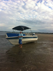 SUNCHASER 5.3M CENTRE CONSOLE FIBREGLASS BOAT 1990 70HP JOHNSON & REDCO TRAILER