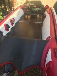 2010 caeser thundercat inflatable boat