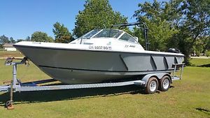 2004 Boston Whaler 22 DUAL CONSOLE