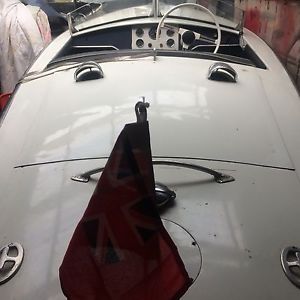 Classic speedboat albatross