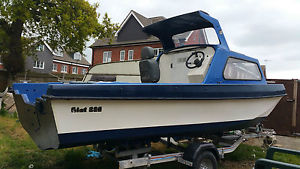 fishing boat 17' wilson flyer type /dory /pilot