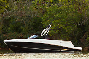 2017 Top Spec Bayliner VR5 Speed Boat Bow Rider wake boat Day Boat Cruiser