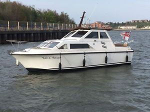 Princess 25 cruiser recently refurbished including new engine, boat