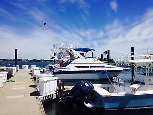 Carver 34' Santego Flybridge Yacht