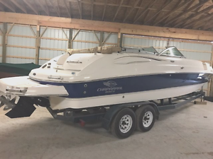 Chaparral deck Boat 274