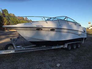 CROWNLINE MID-CABIN CRUISER – 29 Ft. – TRAILER INCLUDED