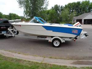 1976 Marquis 18' Runabout, 115 HP Johnson Sea Horse