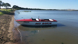 186 Merlin Ski Boat