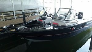 Tracker Targa 18WT Loaded 150 Merc Pro XS Minnkota Terrova iPilot 2 Hummngbirds