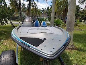 1999 Bass Tracker TTV
