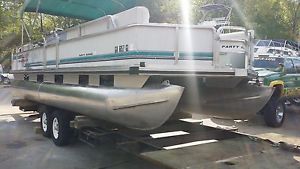 1995 SUN TRACKER PONTOON PARTY BARGE 24 FT