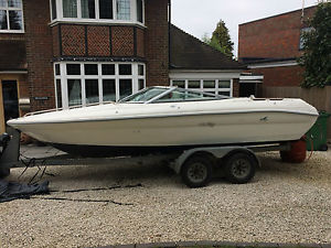 Sea Ray 200 power boat