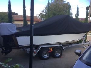 Mustang Nova 18ft half cabin with 2 stroke 135 hp