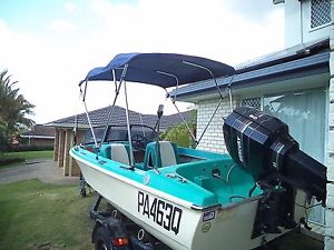 Beautiful classic six metre BERTRAM RUNABOUT GOLD COAST