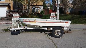 Boat with trailer - Selling as is - Requires major Repairs and renovation