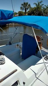 Hunter sail boat