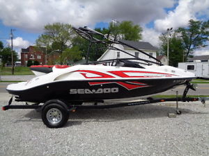 2008 Sea Doo SPEEDSTER WAKE 430 JET BOAT