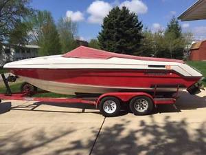 1991 Rinker Captiva