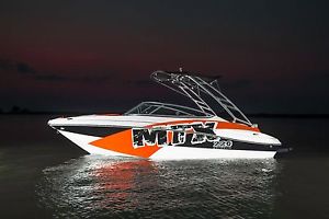 2014 Rinker 220 MTX EXtreme bowrider boat